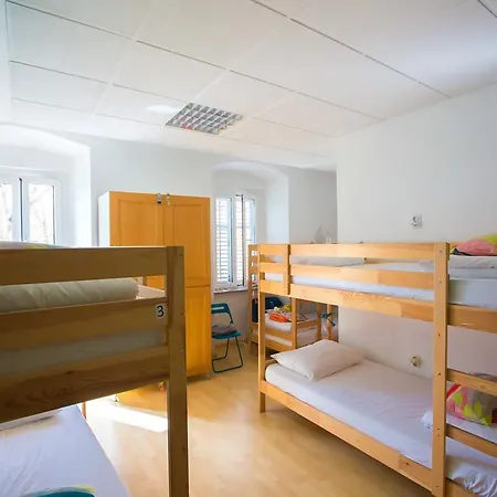 Kosy Hostal